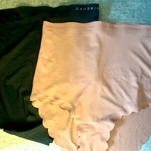 Danskin Black and Tan Intimates